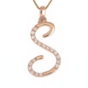Collana con pendente in oro 18kt con diamanti.